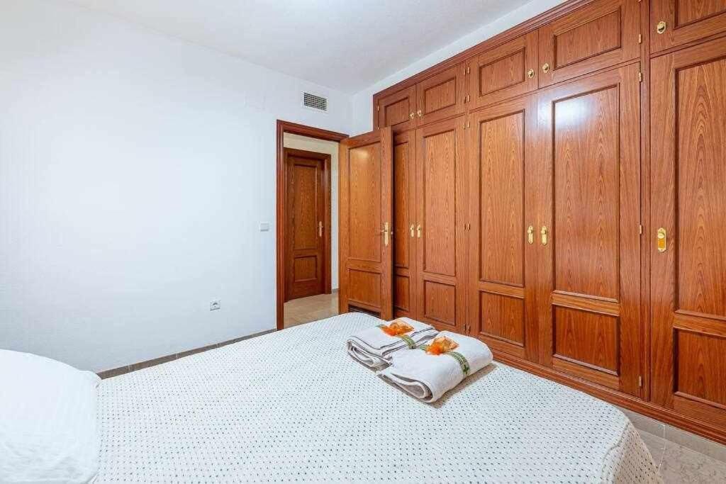 797 Holiday Rentals- Hermoso Apartamento Para 4 En Benalmádena Kültér fotó